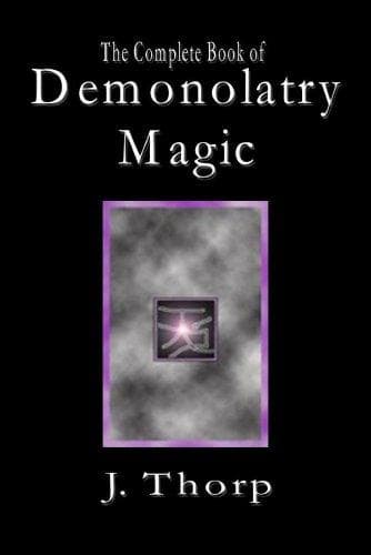 Portada de The Complete Book of Demonolatry Magic