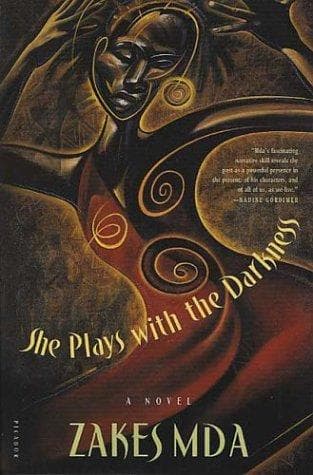 Portada de She plays with the darkness