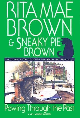 Portada de Pawing through the past
