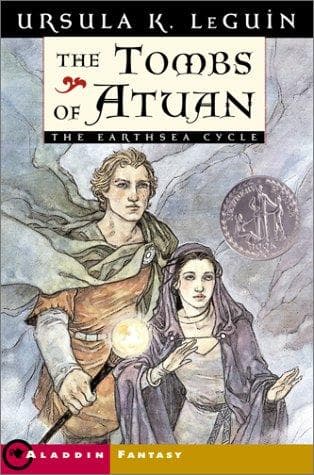 Portada de The Tombs of Atuan (The Earthsea Cycle, Book 2)