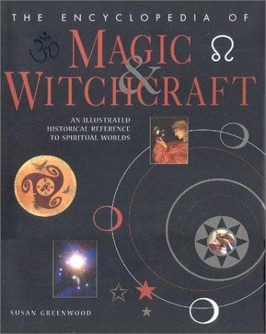 Portada de The Encyclopedia of Magic & Witchcraft