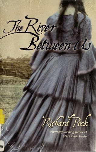 Portada de The river between us