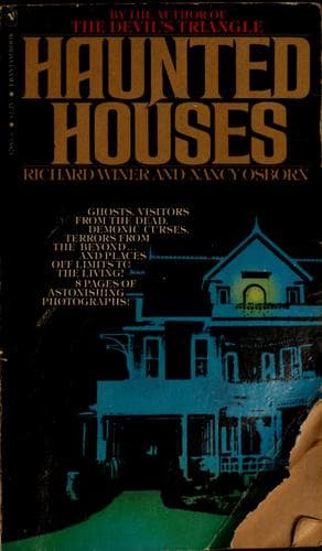 Portada de Haunted houses