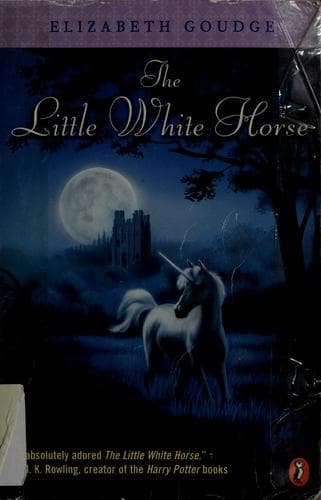 Portada de The Little White Horse