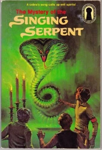 Portada de Alfred Hitchcock and the Three Investigators in the mystery of the singing serpent