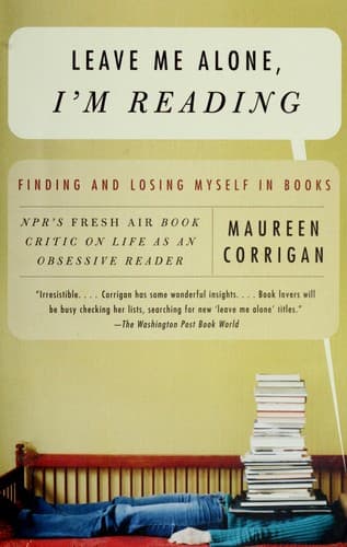 Portada de Leave me alone, I'm reading