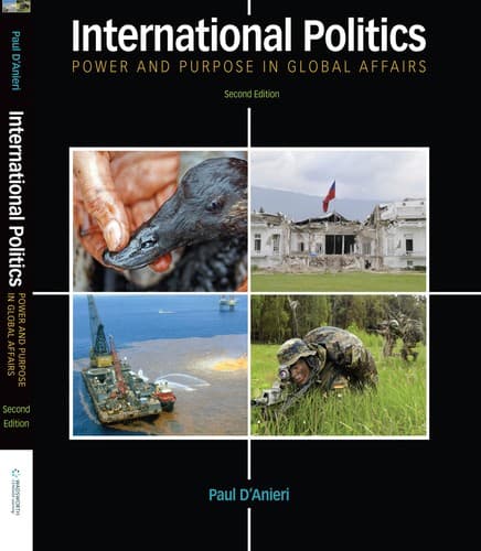 Portada de International politics