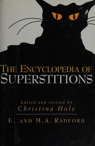 Portada de The encyclopedia of superstitions