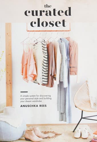 Portada de The Curated Closet