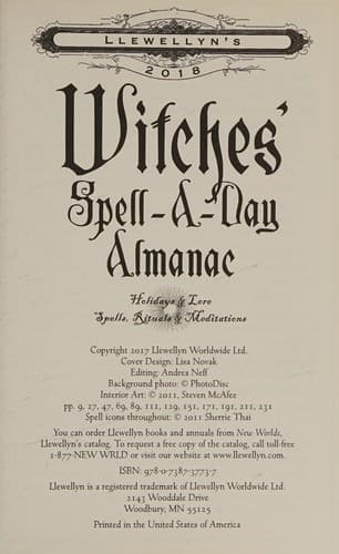 Portada de Llewellyn's 2018 Witches' Spell-A-Day Almanac