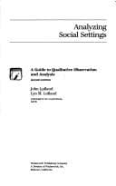 Portada de Analyzing social settings
