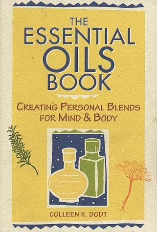 Portada de The essential oils book