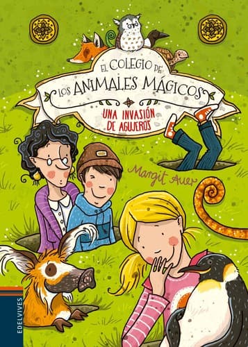 Portada de Una invasión de agujeros