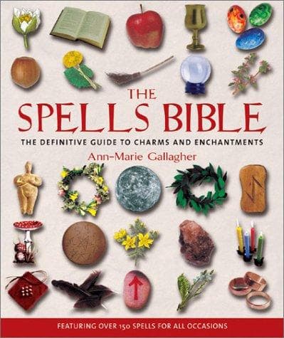 Portada de The Spells Bible
