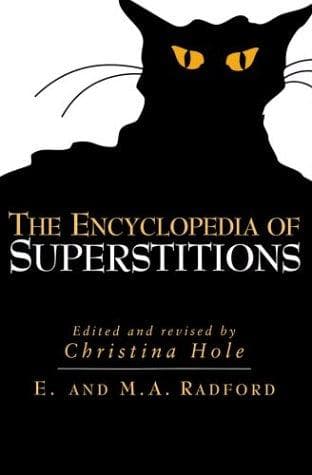 Portada de The Encyclopedia of Superstitions